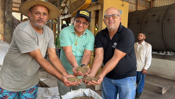 Aleac incentiva cultivo do café e presidente Gonzaga vê no agronegócio principal fonte para desenvolvimento do Acre